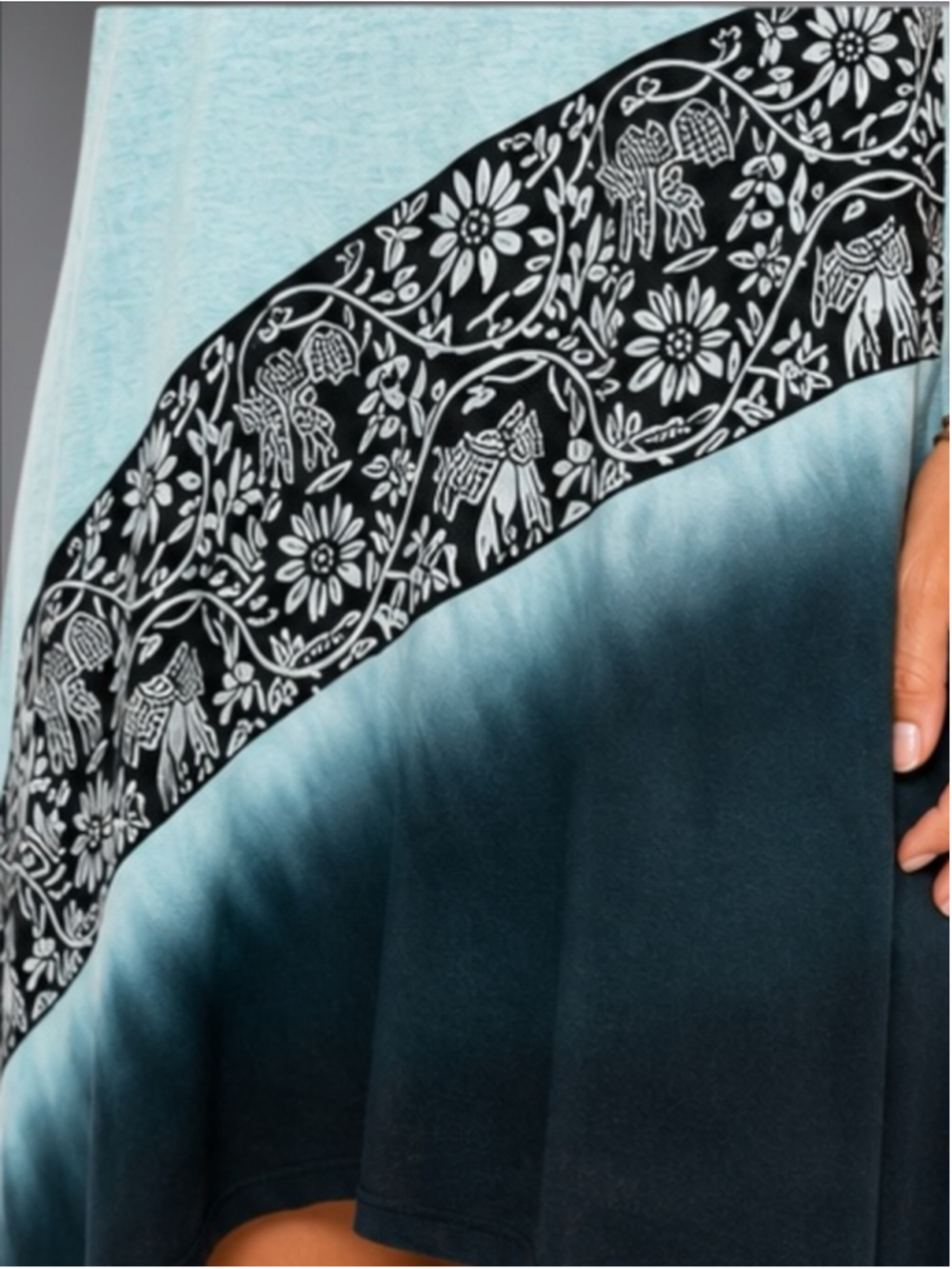 Yak N Yeti Black & Teal Ombré Shark-Bite Tank Tunic – Size M - Picture 4 of 12